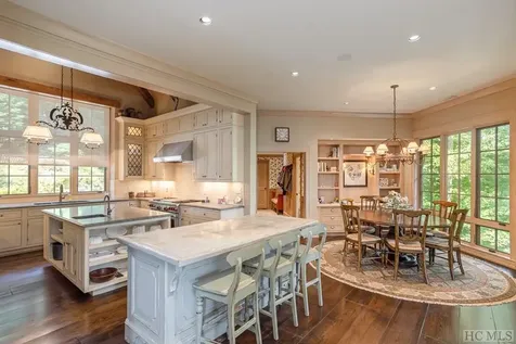 1045 Cherokee Trace Cashiers NC 28717