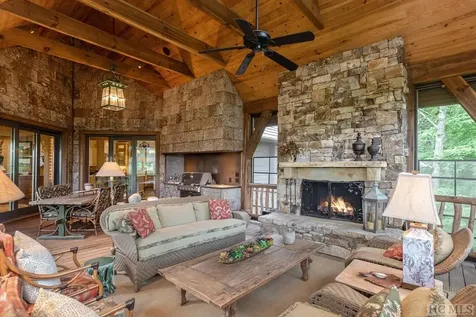 1045 Cherokee Trace Cashiers NC 28717