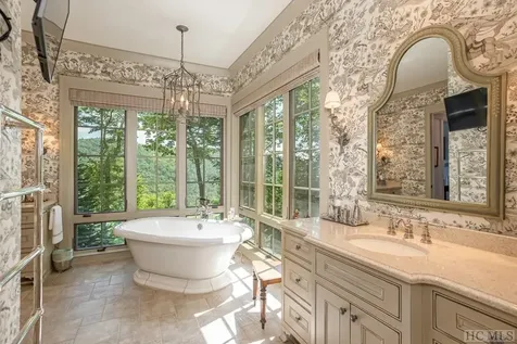 1045 Cherokee Trace Cashiers NC 28717