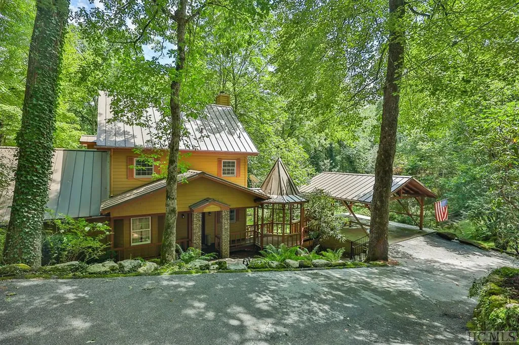 47 Sequoyah Ridge Road Highlands NC 28741