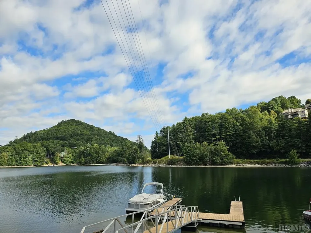 4361 Highway 107n Glenville NC 28736