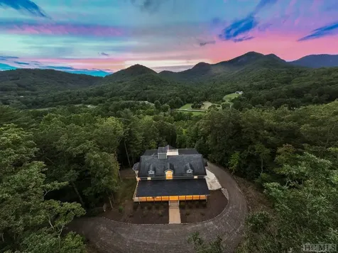 276 Welm Way Franklin NC 28734