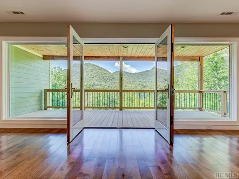 276 Welm Way Franklin NC 28734