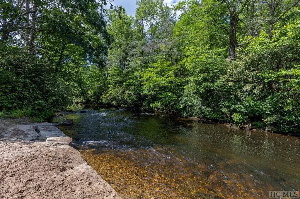 Lot 135 Rockhouse Falls Lane Sapphire NC 28774