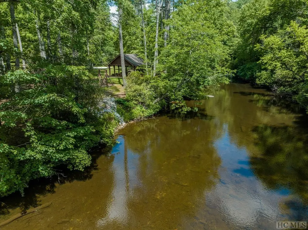 Lot 135 Rockhouse Falls Lane Sapphire NC 28774
