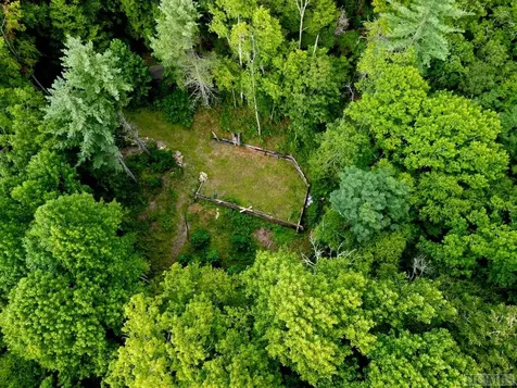 104 Tear Drop Lane Glenville NC 28736