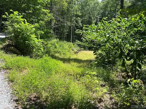 104 Tear Drop Lane Glenville NC 28736