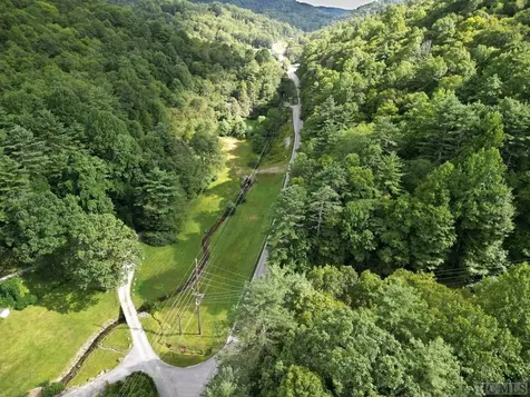 104 Tear Drop Lane Glenville NC 28736