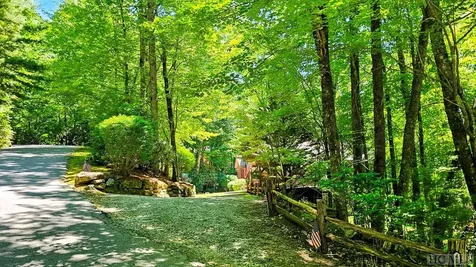 40 Ivy Court Sapphire NC 28774