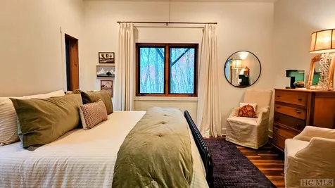 40 Ivy Court Sapphire NC 28774