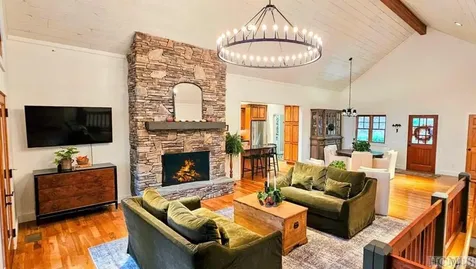 40 Ivy Court Sapphire NC 28774