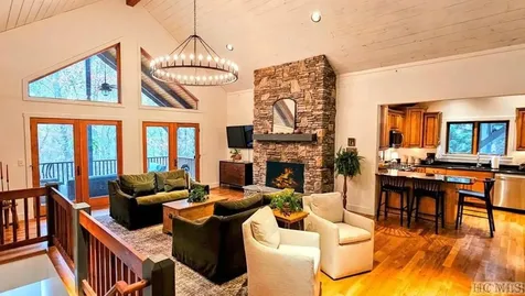 40 Ivy Court Sapphire NC 28774