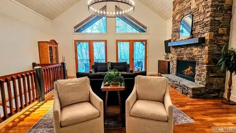 40 Ivy Court Sapphire NC 28774