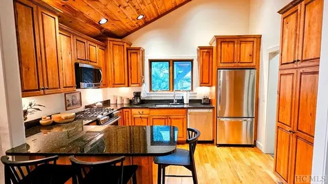40 Ivy Court Sapphire NC 28774