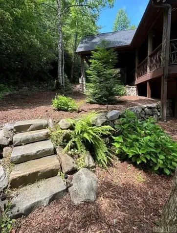 44 Mica Court Sapphire NC 28774