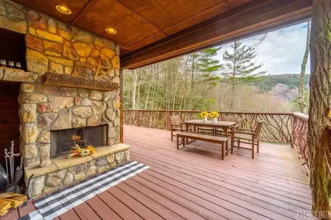 44 Mica Court Sapphire NC 28774