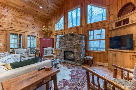 81 Toll House Lane Cashiers NC 28717