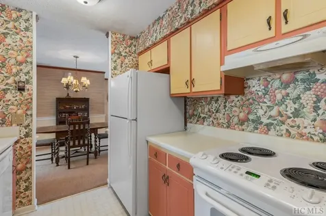 96-2C Dogwood Knob Lane Sapphire NC 28774