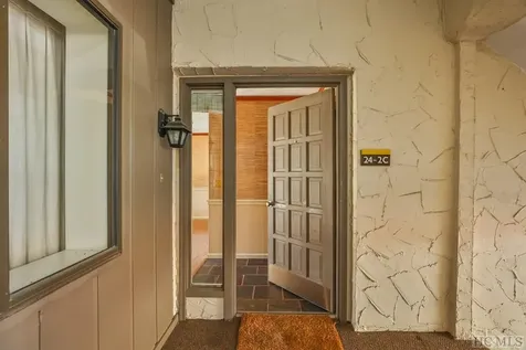 96-2C Dogwood Knob Lane Sapphire NC 28774