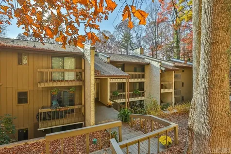 96-2C Dogwood Knob Lane Sapphire NC 28774