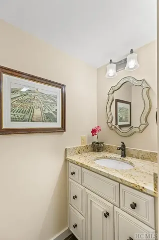 405 V Z Top Highlands NC 28741