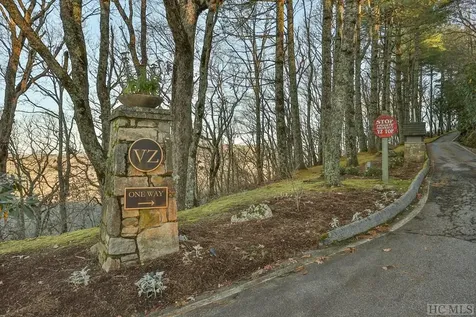 405 V Z Top Highlands NC 28741