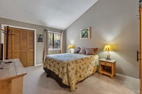 257 Meadow Way Sapphire NC 28774