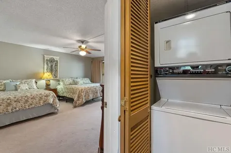 257 Meadow Way Sapphire NC 28774