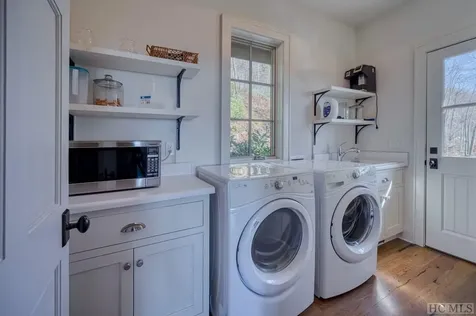 1581 W Whitetail Drive Sapphire NC 28774