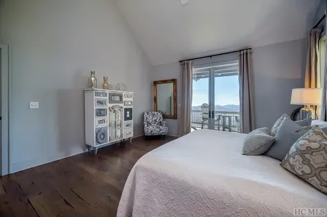 1581 W Whitetail Drive Sapphire NC 28774