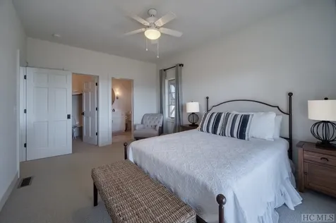 1581 W Whitetail Drive Sapphire NC 28774