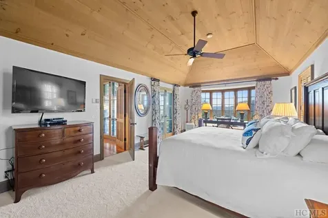 1460 Cherokee Trace Cashiers NC 28717