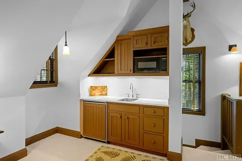 1460 Cherokee Trace Cashiers NC 28717