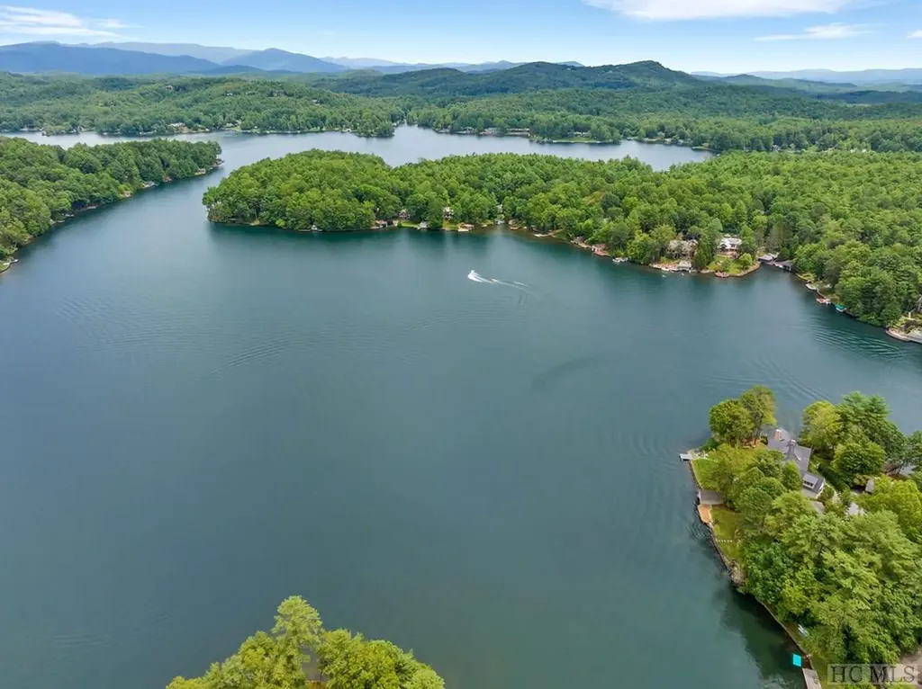 562 West Club Boulevard Lake Toxaway NC 28747