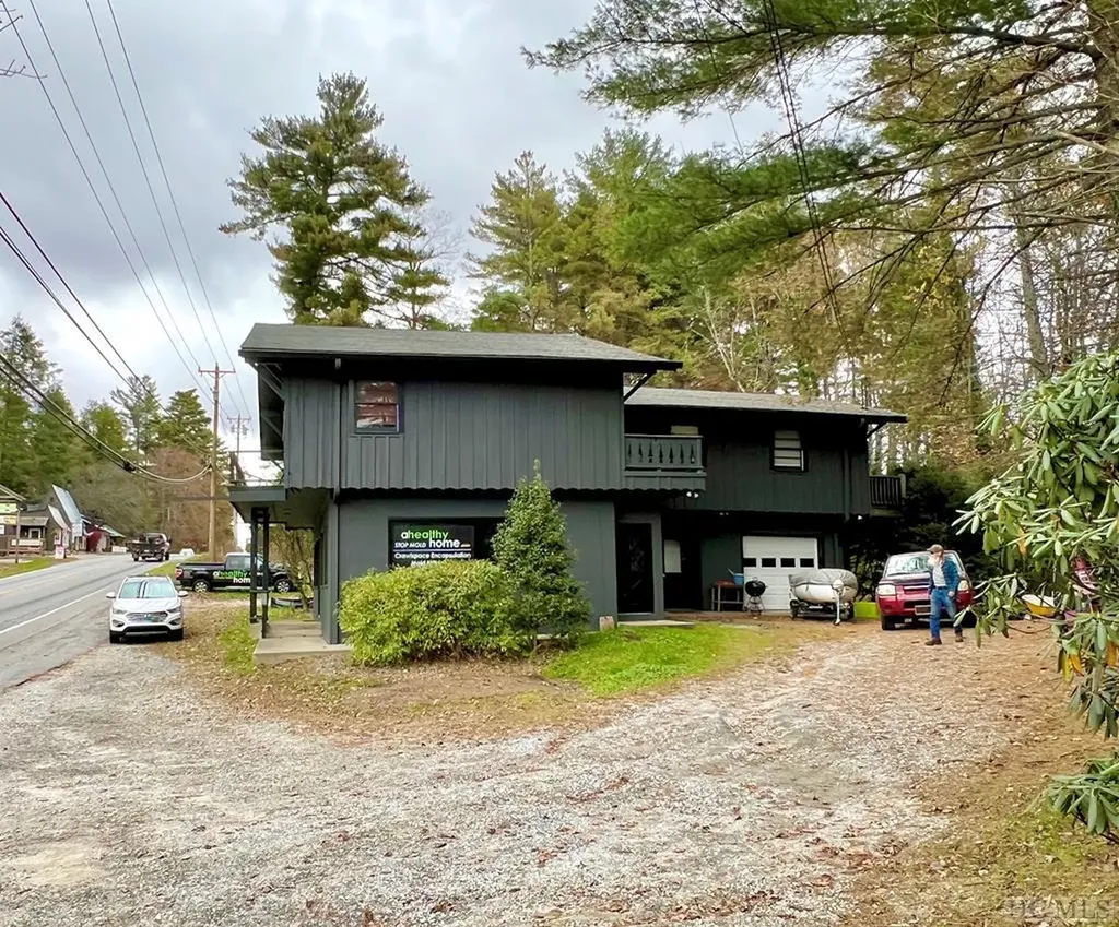 280 Hwy 64 E Cashiers NC 28717