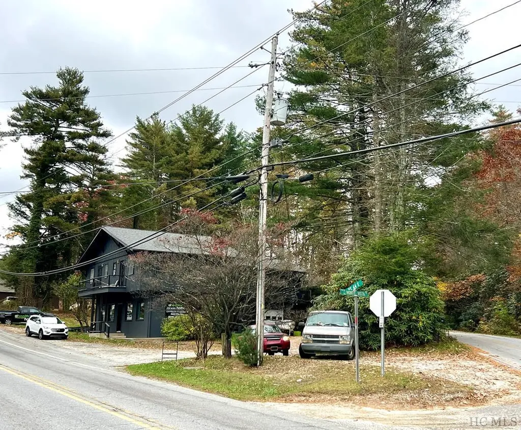 280 Hwy 64 E Cashiers NC 28717