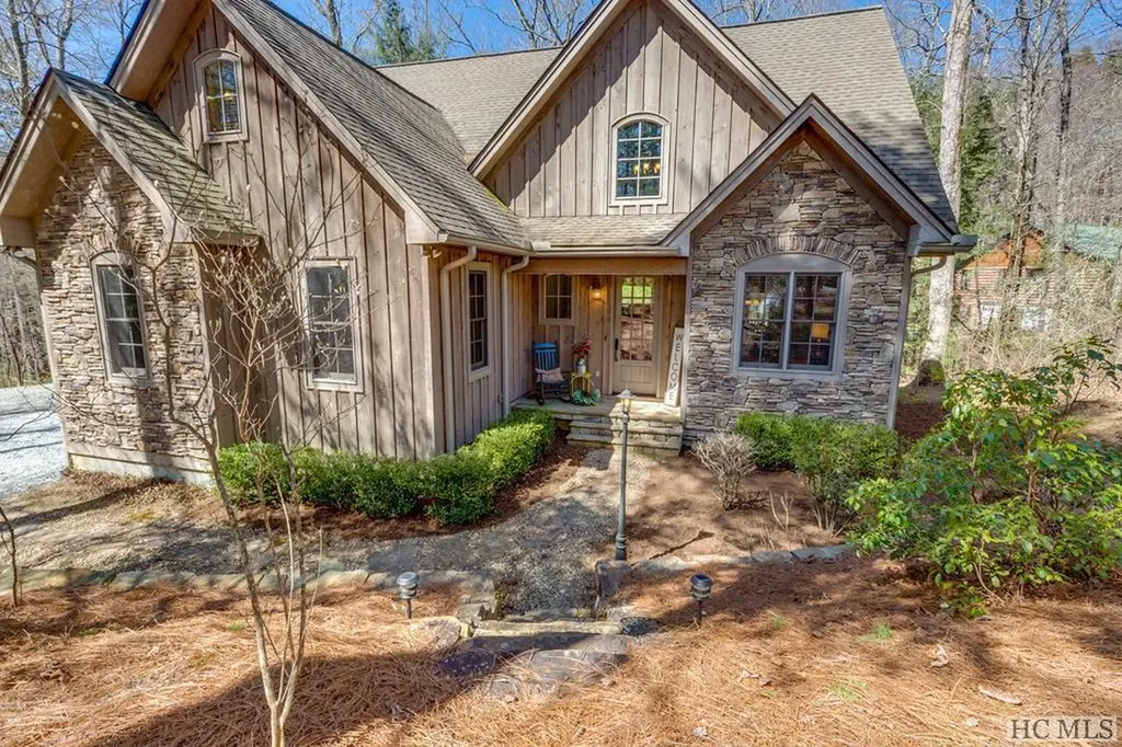 252 Sourwood Court Sapphire NC 28774