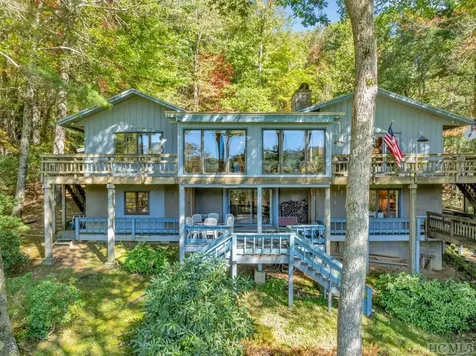 636 Cherokee Trace Lake Toxaway NC 28747