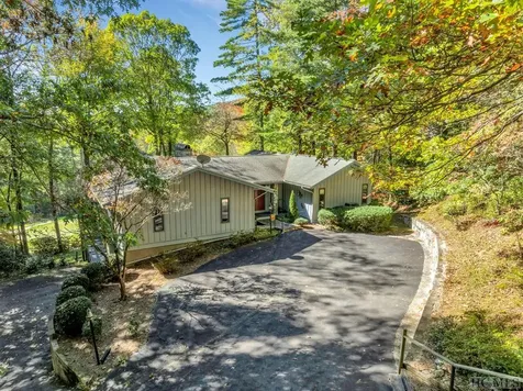 636 Cherokee Trace Lake Toxaway NC 28747