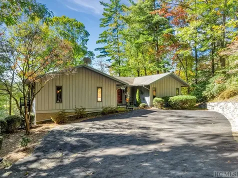 636 Cherokee Trace Lake Toxaway NC 28747