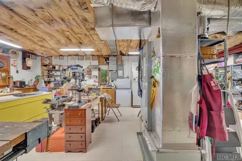 636 Cherokee Trace Lake Toxaway NC 28747