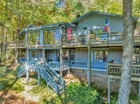 636 Cherokee Trace Lake Toxaway NC 28747