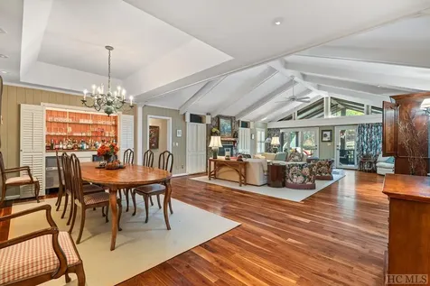 1320 Cobb Road Highlands NC 28741