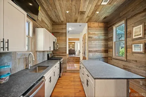 95 Mill Creek Lane Highlands NC 28741