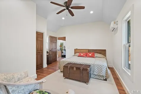 95 Mill Creek Lane Highlands NC 28741