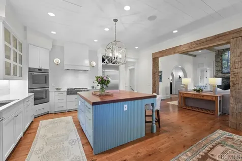 103 Boulder Dash Road Cashiers NC 28717