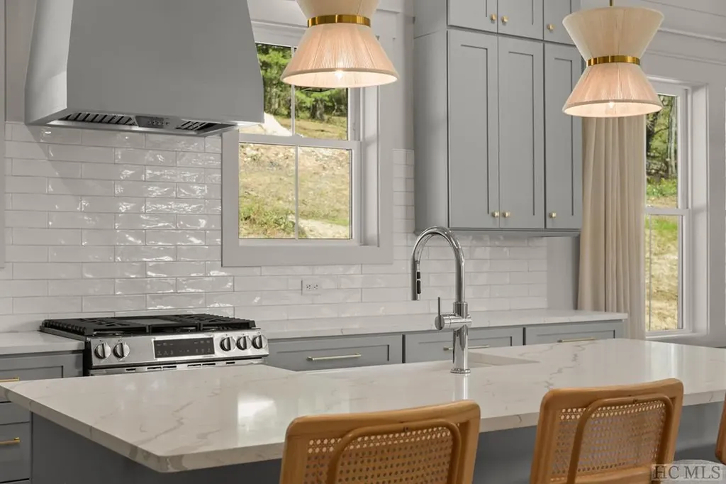 71 Laurel Meadow Way Cashiers NC 28717