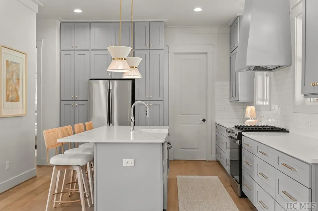 71 Laurel Meadow Way Cashiers NC 28717