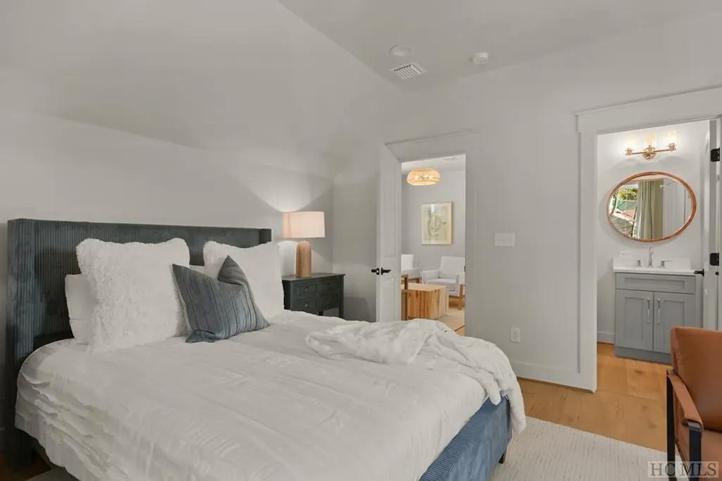 71 Laurel Meadow Way Cashiers NC 28717