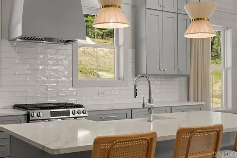 71 Laurel Meadow Way Cashiers NC 28717